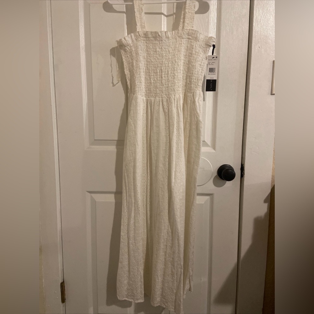 Elegant White Maxi Dress